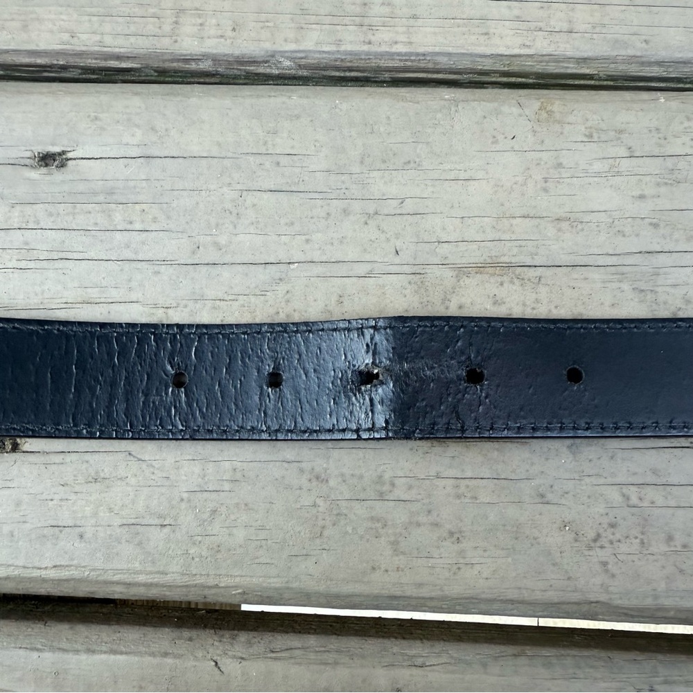 Salvatore Ferragamo silver buckle black leather belt - Picture 9 of 12